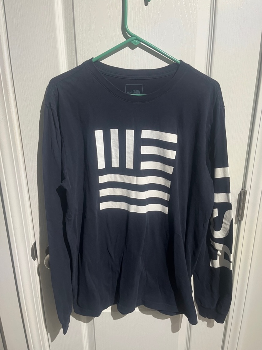 The Northface Men's Navy Long-Sleeve Graphic Tee with White Print